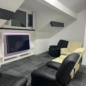  Apartment South Pier
