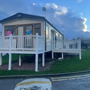  Apartment Luxury 6 Berth Caravan, Marton Mere